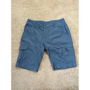 The North Face women's size 8 blue nylon cargo bermuda hiking shorts